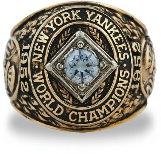 RING 1952 NY Yankees World Series.jpg